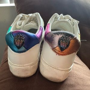 Shoes size 9
